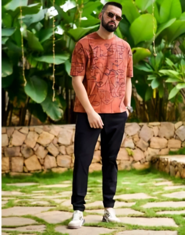 Men Graphic Printed Drop-Shoulder Sleeves Oversized Pure Cotton T-shirt