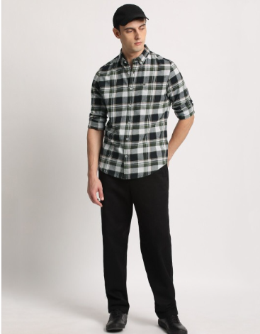 Men Checked Slim Fit Button-Down Collar Casual Shirt